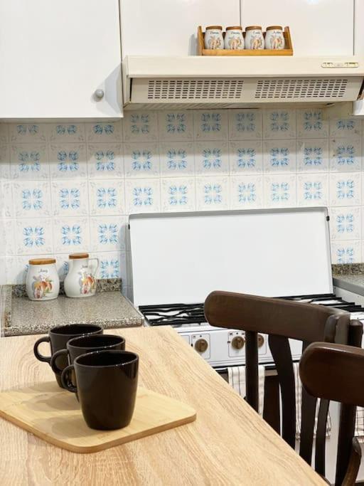 Rooms In Spacious Beach Flat In บาเลนเซีย ภายนอก รูปภาพ
