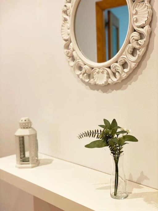 Rooms In Spacious Beach Flat In บาเลนเซีย ภายนอก รูปภาพ