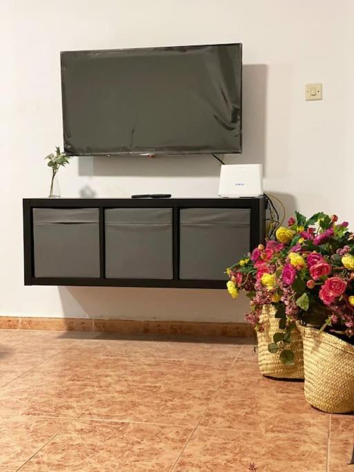 Rooms In Spacious Beach Flat In บาเลนเซีย ภายนอก รูปภาพ